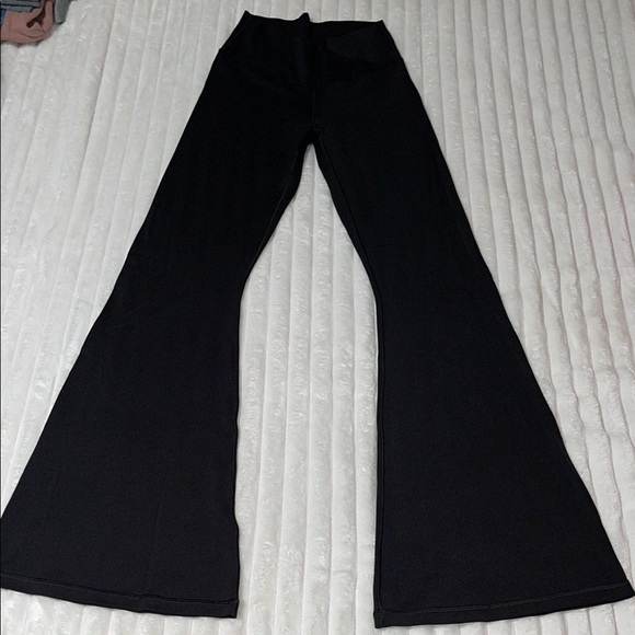 aerie Pants - Offline by Aerie High Rise Flare | Size Large **Long Inseam**